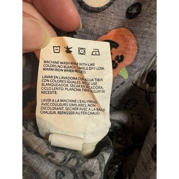 Womens XL Zoe & Chloe Halloween Ghost Pumpkin Short Sleeve Vneck Scrubs Uniform - Picture 4 of 5